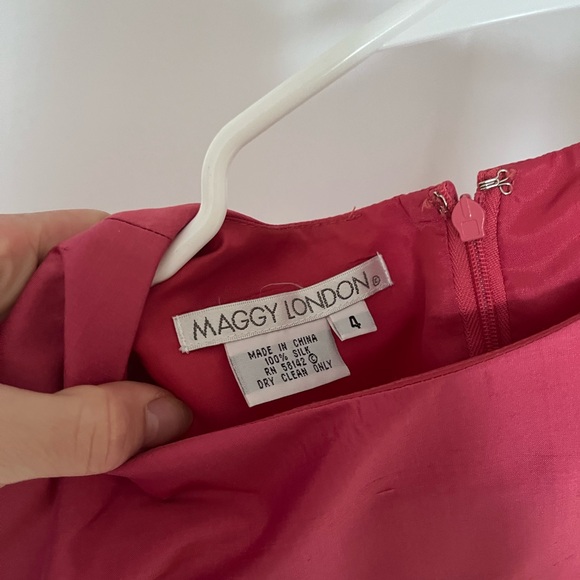 Vintag silk pink Embroidered Dress - Picture 4 of 6